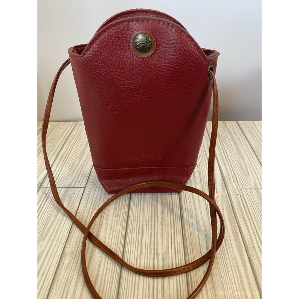 Heroing Red Bucket Syle Crossbody Bag Strap Snap Closure‎